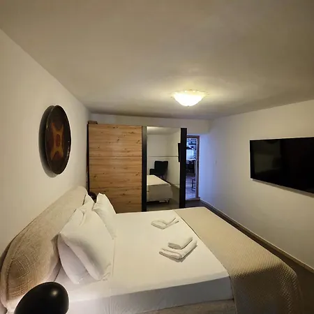 Lägenhet Domus Fidias